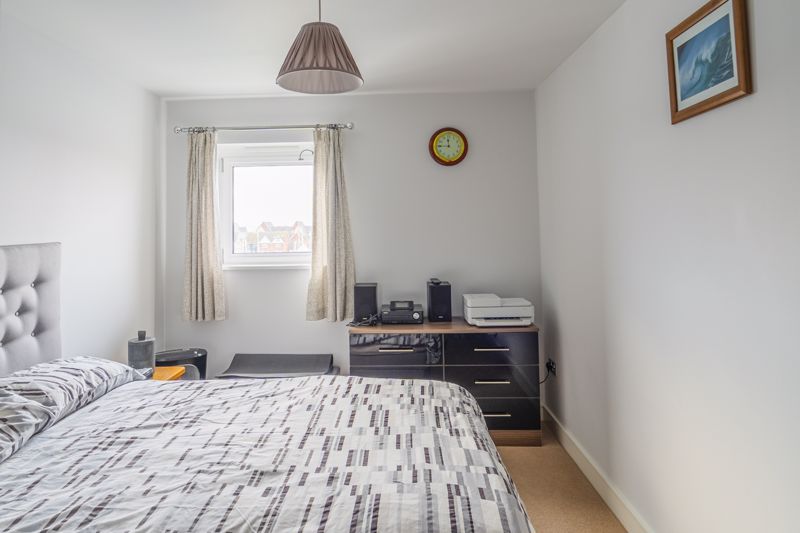 Bedroom- click for photo gallery